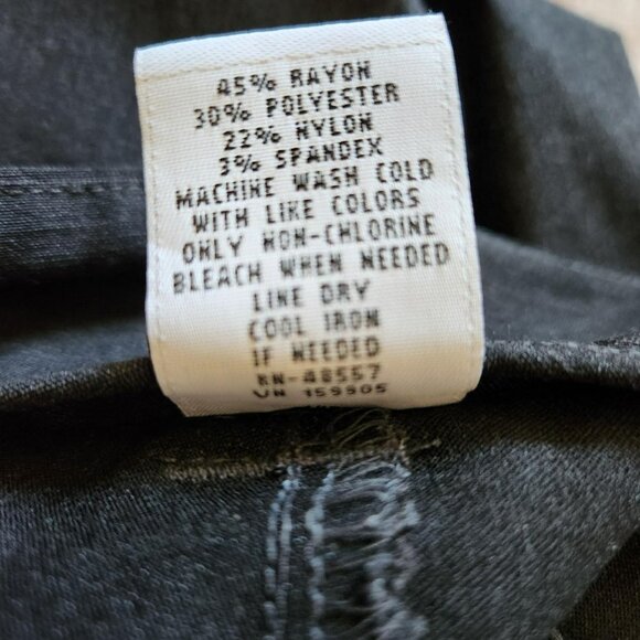 Black Cropped Pants Y2k dark grey capri trousers Sz 7  Streetwear Goth - Picture 8 of 8